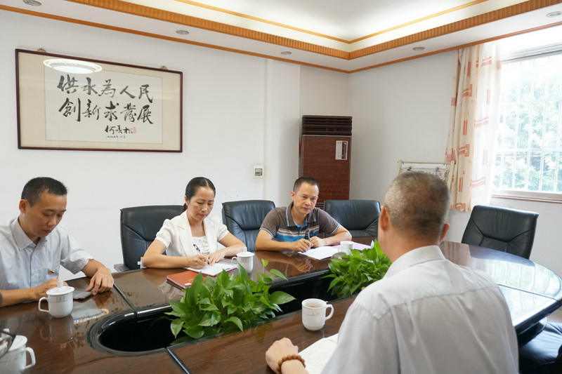 张莲友调研1.jpg